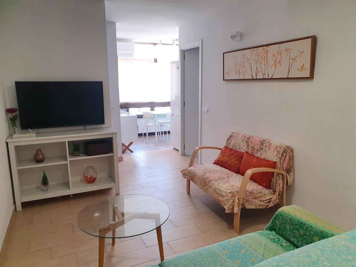Apartamento Junto Al Puerto De Fuengirola Lägenhet Exteriör bild