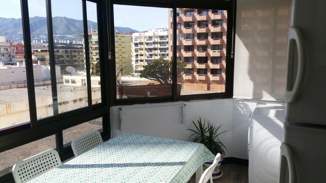 Apartamento Junto Al Puerto De Fuengirola Lägenhet Exteriör bild